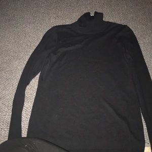 Long sleeve turtleneck size large